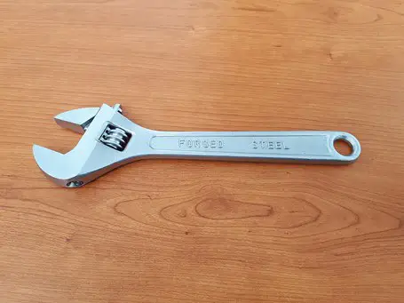 adjustable wrench