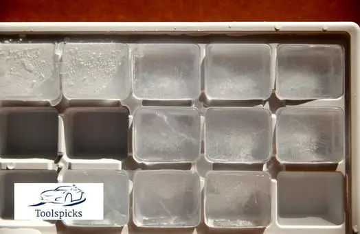 How long will food stay frozen in a cooler - image from juliopablo