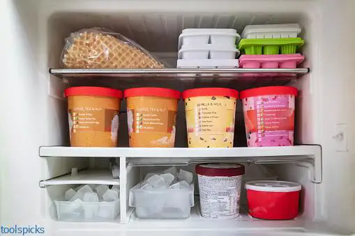will ice cream stay frozen in a cooler