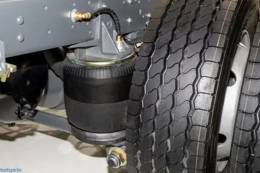 air suspension system of a truck