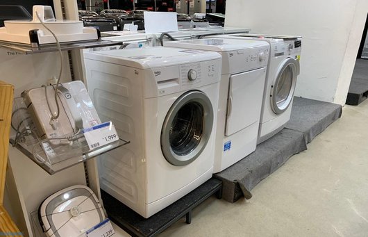 washing machines in the market of various manufacturers
